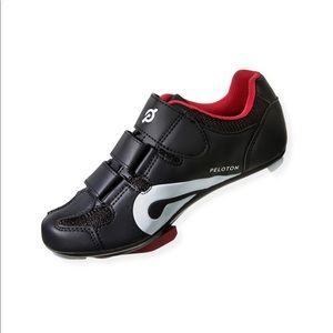 Brand new peloton cycling shoes with clips